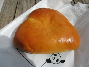 クリームパン：ぱんだよりノドカ