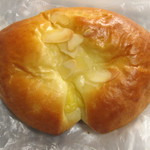 クリームパン：パンなる木