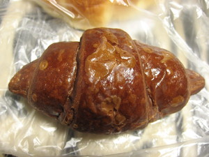 チョコクロワッサン：志津屋