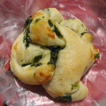 ほうれん草とチェダーチーズ：ポンパドウル天満橋店