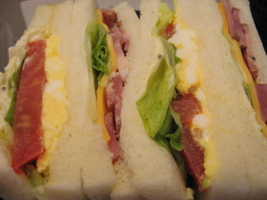 ペッパーポークサンド：FREDS CAFE