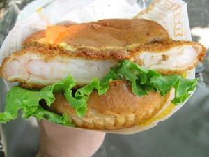 エビたまバーガー：志津屋