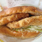 ヒレカツバーガー：志津屋京阪三条店