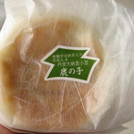 京都太鼓あんぱん（宇治抹茶入り白あん）：志津屋
