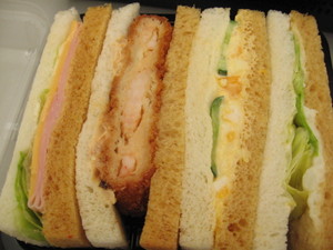 ぷりぷり海老カツミックス：FREDS CAFE