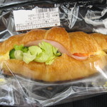 クロワッサンサンド（ハムエッグ）：FREDS CAFE梅田店