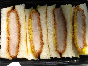ヘレとんカツサンド：志津屋