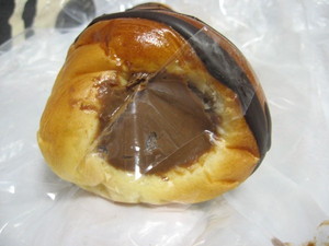 チョココルネ：ウララカベーカリー