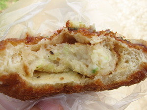 たこ焼きパン：中路ベーカリー