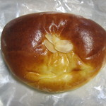 クリームパン：さざなみベーカリー