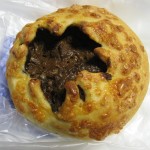 ビーフシチューのフランスパン：志津屋京阪三条店