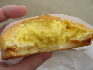 クリームパン：ラブランジェアサノ