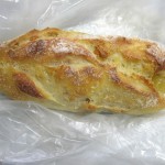 蜜リンゴとくるみのフランスパン：シャトン