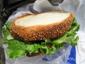 バケットサンドチキチキ南蛮：志津屋