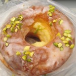 クロワッサンドーナツ（瀬戸内レモンフロマージュ）：FREDS CAFE梅田店