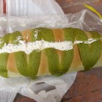 抹茶クリームロール：西脇製パン