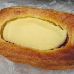 ベリーのチーズケーキデニッシュ：FREDS CAFE梅田店