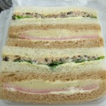 ツナ＆オリーブとポテトハムのサンド：進々堂三条河原町店