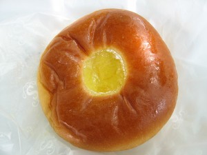 自家炊きレモンクリームブリオッシュ：進々堂