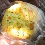 ほうれん草チーズ焼きカレーパン：cascadeゼスト御池店