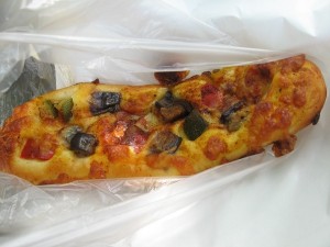 彩野菜のカレーピザ：進々堂