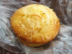 パインココナッツケーキ：cascade