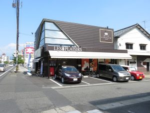 レ・プレジュール国高店