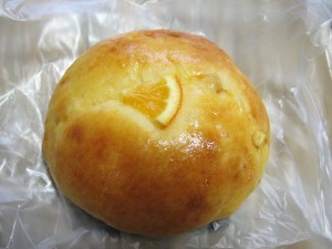 オレンジのクリームパン：コティアコティ