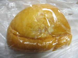 クリームパン：ほほ笑み