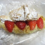 いちごのクロワッサン：Clover