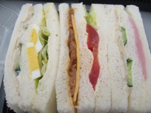 たけのこと照焼チキンの和風サンド：FREDS CAFE