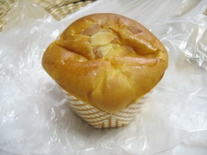 クリームパン：あっぷるぱい