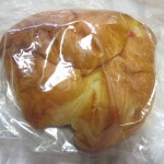 クリームパン：ぱんだ