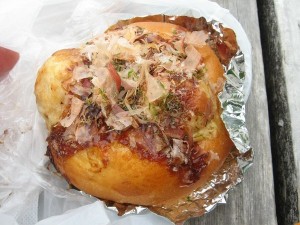 たこ焼パン：ベーカリー柳月堂