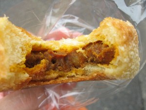 焼きカレーパン：レ・ブレドオル