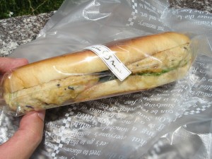 豆腐ハンバーグドッグ：アンジュール桃の木