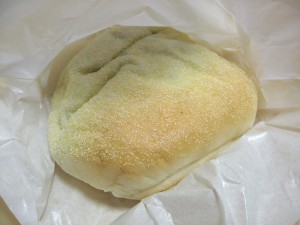 とろ～り半熟卵の甘辛カレーパン：セイロン ティー&ブレッド