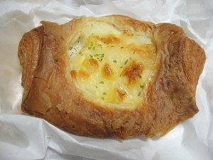 ポテサラチーズデニッシュ：こぱん