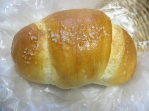 塩パン：ミヤコベーカリー