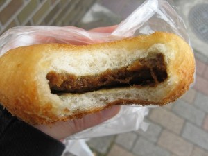 カレーパン：大正製パン所