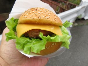プチハンバーガー：ヤマダベーカリー
