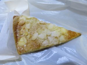 さくっとアーモンド：ヤマダベーカリー