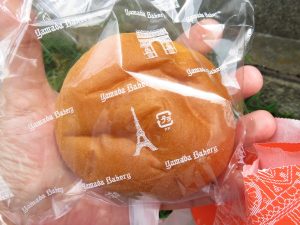 こしあんぱん：ヤマダベーカリー