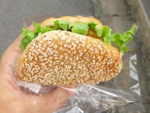 海老カツのパーカーサンド：ブリアン