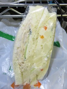 ツナポテトサンド：ベーカリー柳月堂