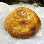 マカロンクリームぱん：パンマルシェムギ
