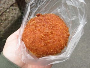 ピロシキドーナッツ：ルボンディー