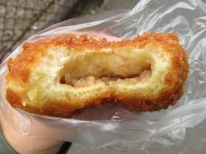 ピロシキドーナッツ：ルボンディー