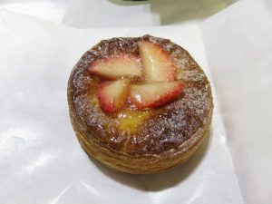 イチゴのデニッシュ：リベルテ
