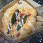 アスパラとたまごの包み焼き：小麦の郷ライフ伏見深草店